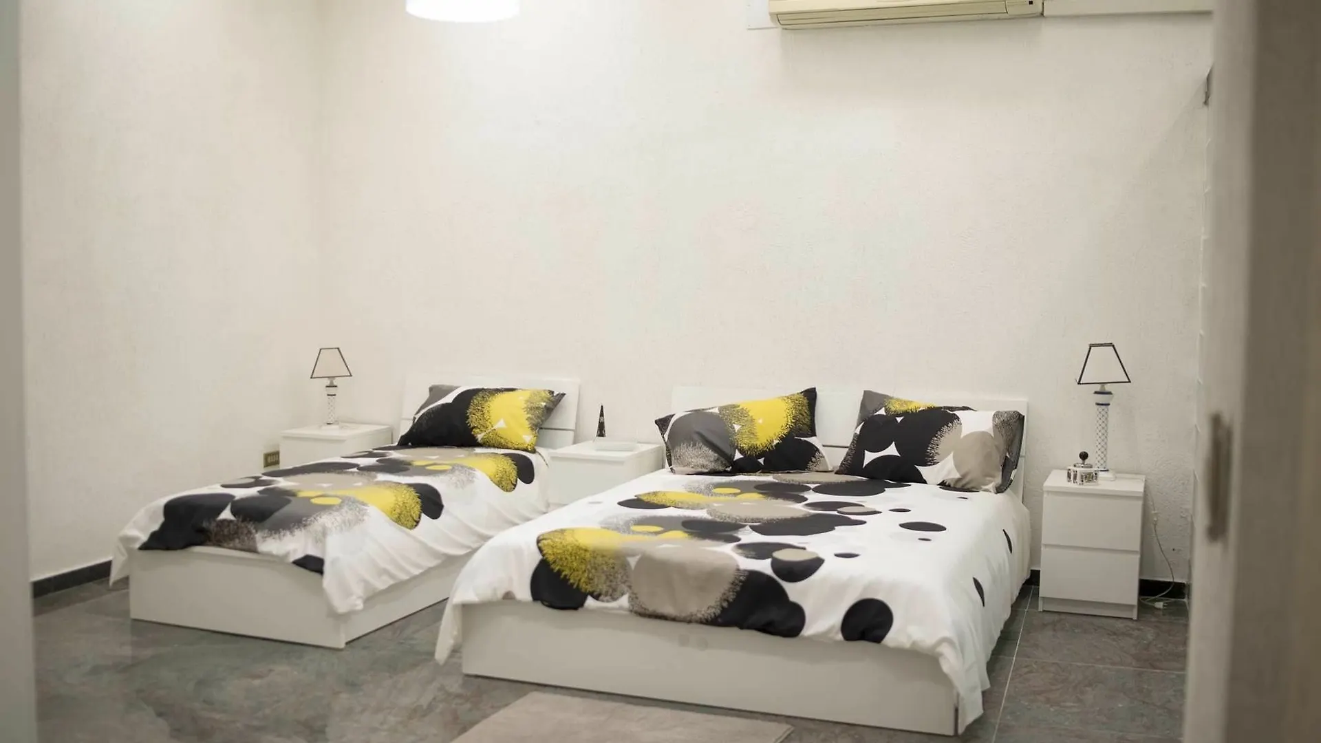 Museo Filangieri Suite نابولي 0*,  إيطاليا