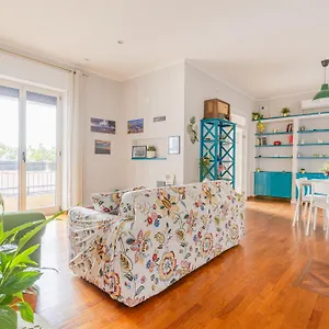 Apartment Salotto Napoletano 381, Naples